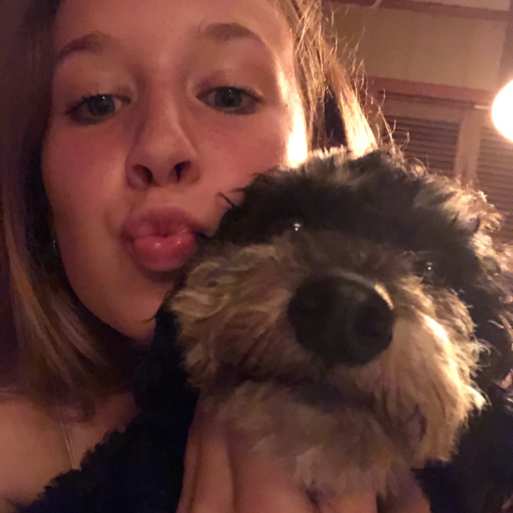 Meet your Posher, Isabella